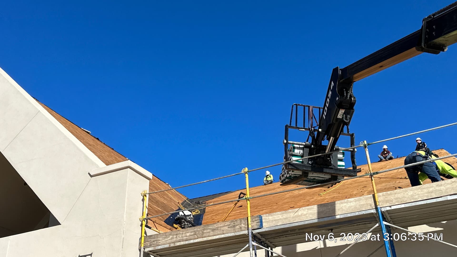 Gallery photos for Successful Roof Replacement for Fort Worth Business: Image #20